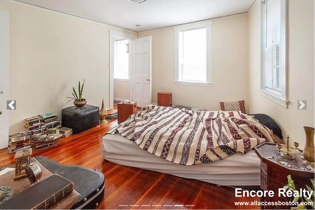 Photo - 27 Gibson St Unit 6D