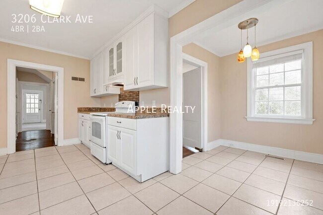 Photo - 3206 Clark Ave