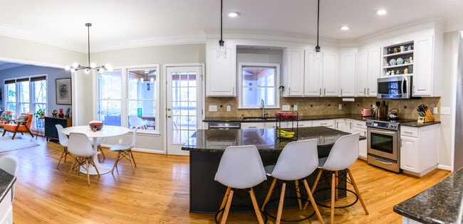 Photo - 211 Cates Farm Rd