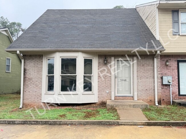 Photo - Townhome for Rent in Grayson Valley