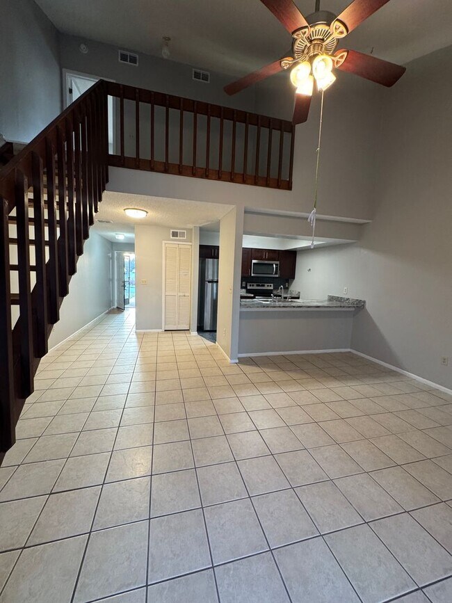 Photo - 2 bedroom + loft, 2 bathroom townhome near UCF