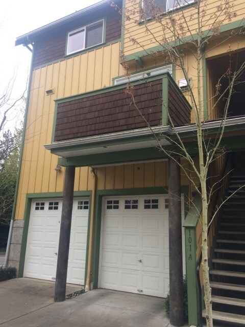 Photo - Courtyards Condominium unit in Town