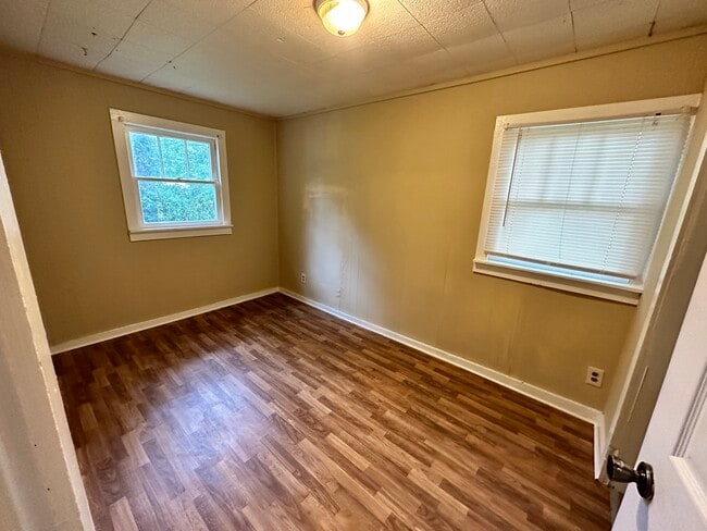 Photo - 1151 Oak St