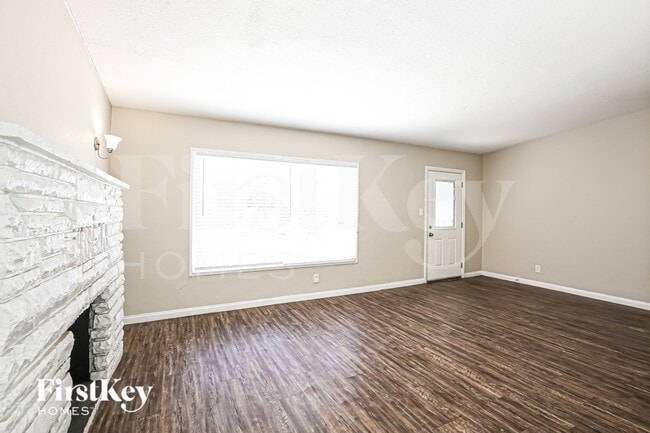 Photo - 2317 Hassett Ave