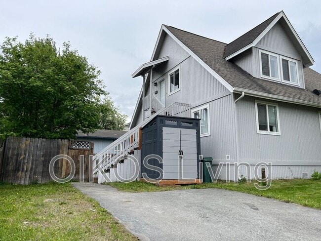 Photo - 2323 E 68th Ave