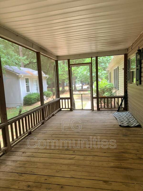 Photo - 1914 Ridgewood Rd