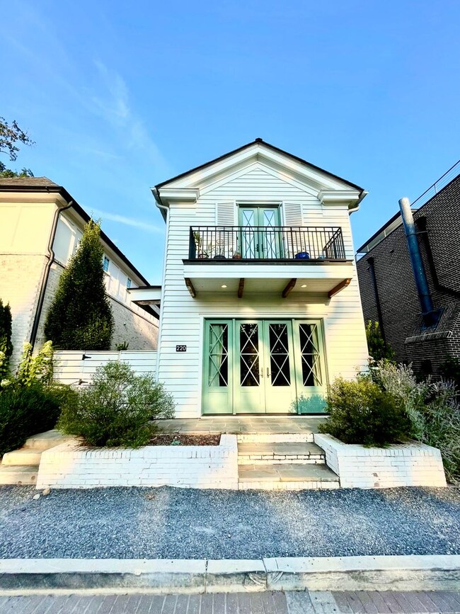 Photo - 3bed/3.5Bath LakeFront Home in Trilith