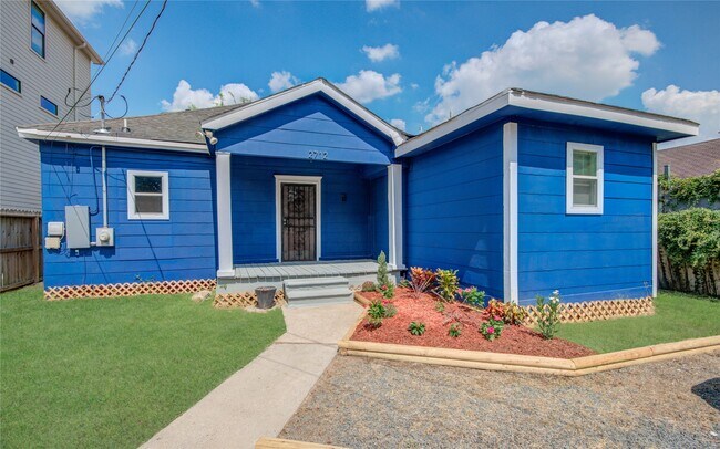 Photo - 2712 Link Rd