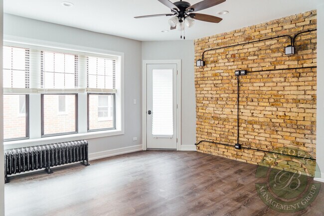 Photo - 6109 N Winthrop Ave Unit 3