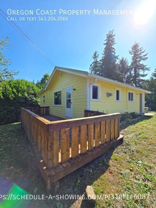 Photo - 4900 NE H Ave