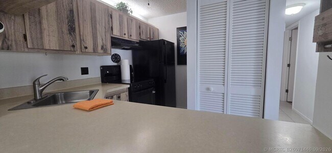 618 Sea Pine Way Unit B2