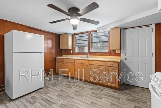 Photo - 3127 Larkspur Dr Unit D