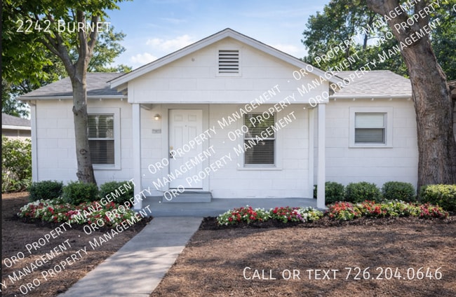 Building Photo - 2242 Burnet-