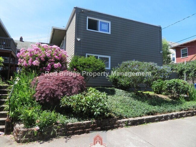 Photo - 131 SE 22nd Ave Unit Apt. 1