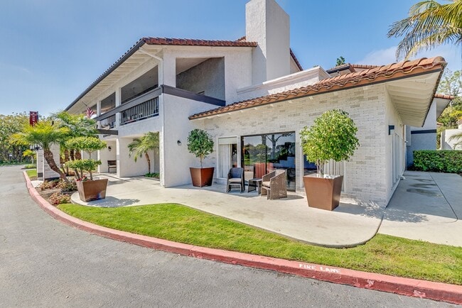 Encinitas Senior Living - 55+ Active Adult Apartments