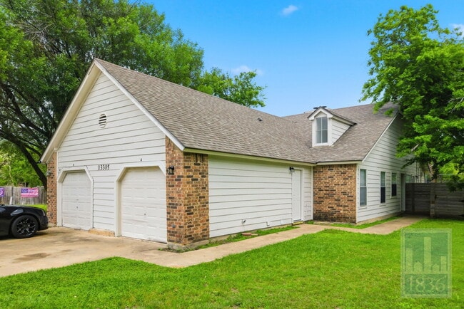 Building Photo - 13305 Waverly Ct Unit A