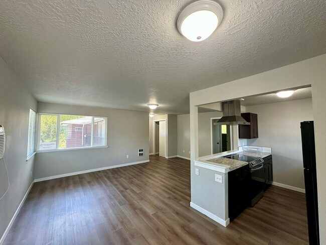 Photo - Move-in ready! Upgraded 2 Bedroom Condo Unit 303