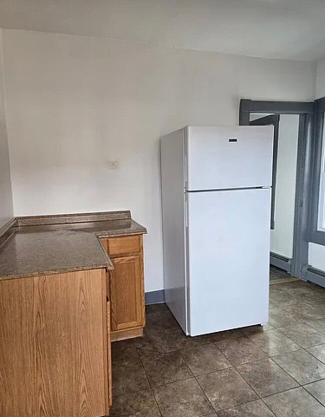 Photo - 95 Catharine St Unit 2