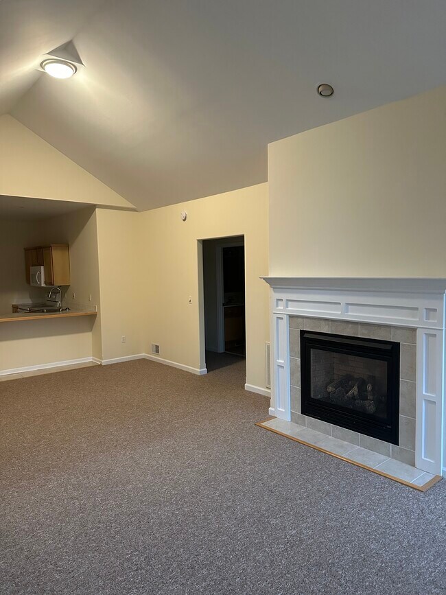 Photo - 1207 N Hoffman Rd Unit 4B