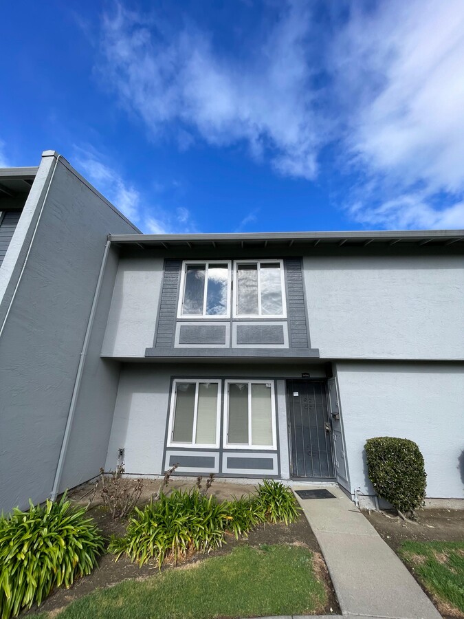 Photo - 34591 Bluestone Cmn