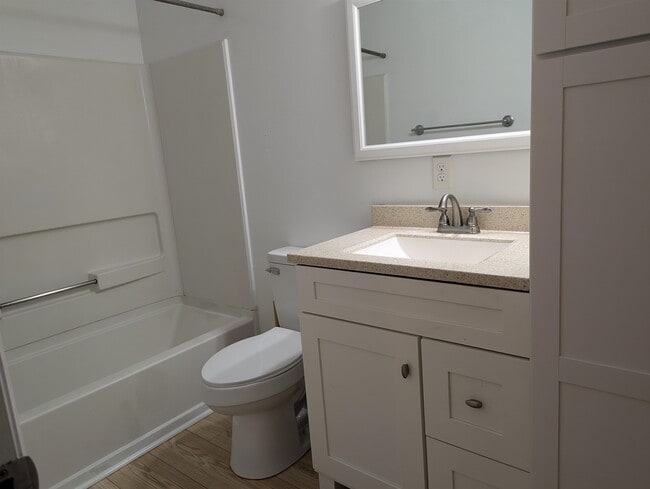 Photo - 1340 Hancock St