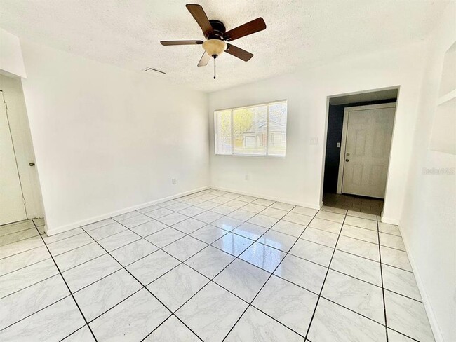 Photo - 1607 E Maple Ave