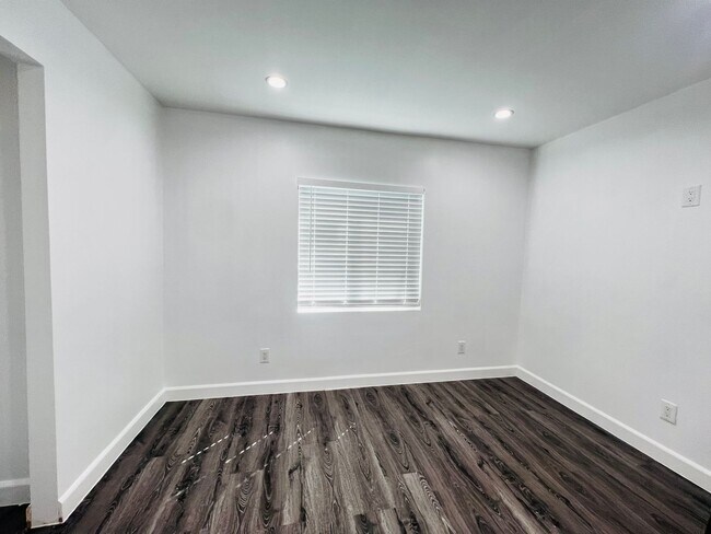 Photo - Pace Properties Unit 9702 Pace Ave