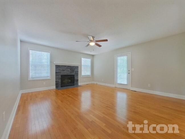 Photo - 8737 Windsor Lake Blvd Casa