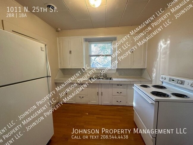 1011 N 25th St