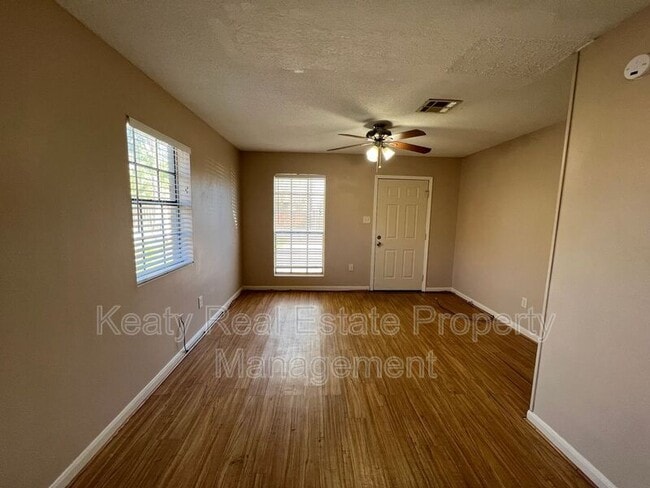 Photo - 418 Failla Rd