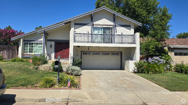Building Photo - 44 Striped Maple Ct Rental
