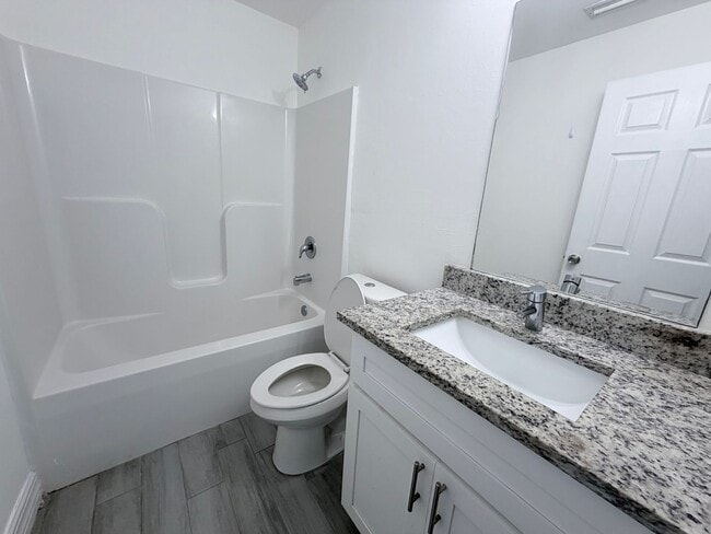 Photo - 1544 Gretchen Ave S