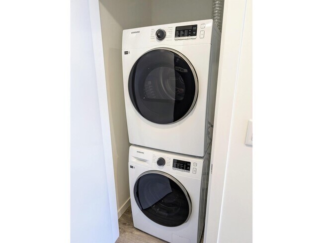 10829-10140 140 St Unit 501