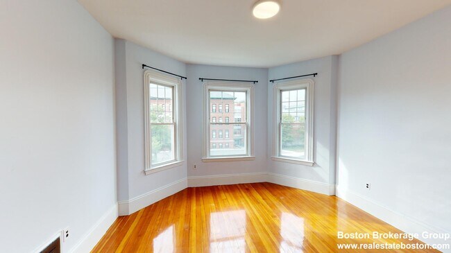 Photo - 789 Columbia Rd Unit 3