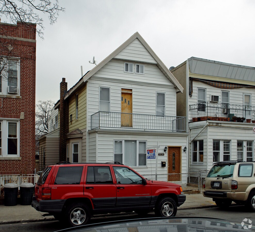 Photo - 32-26 45th St