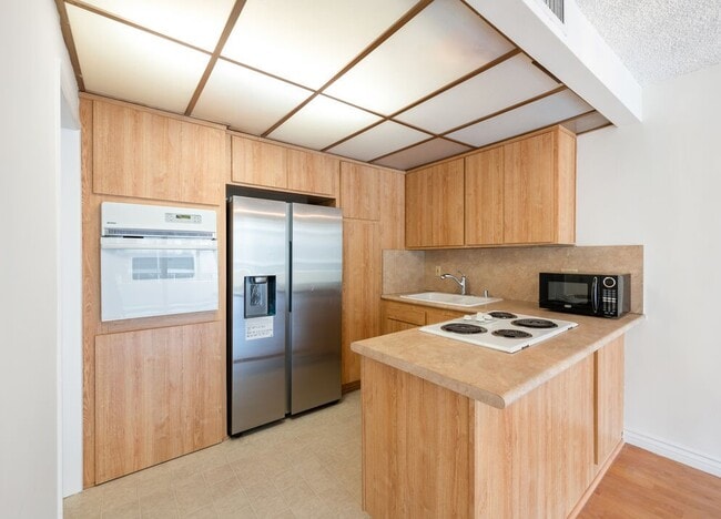 Photo - 1300 Midvale Ave Unit 409