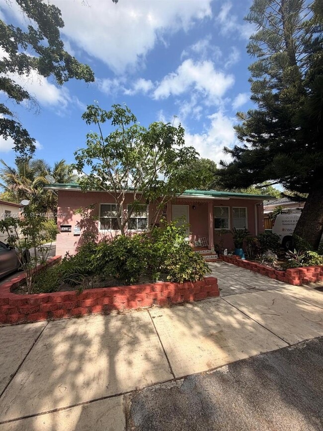 Photo - 2835 SW 37th Ct Unit 1