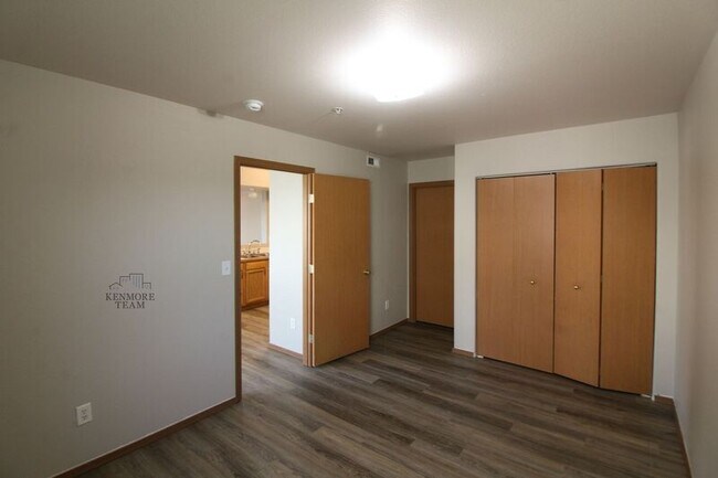 Photo - 6405 Chapel Hill Blvd