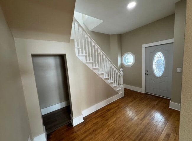 Photo - Newly Updated 5-Bedroom, 2-Bath Home – Spacious, Modern & Move-In Ready!