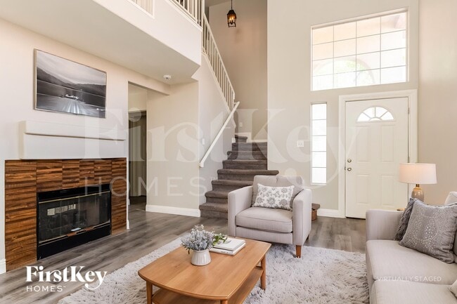 Photo - 5620 Royal Castle Ln