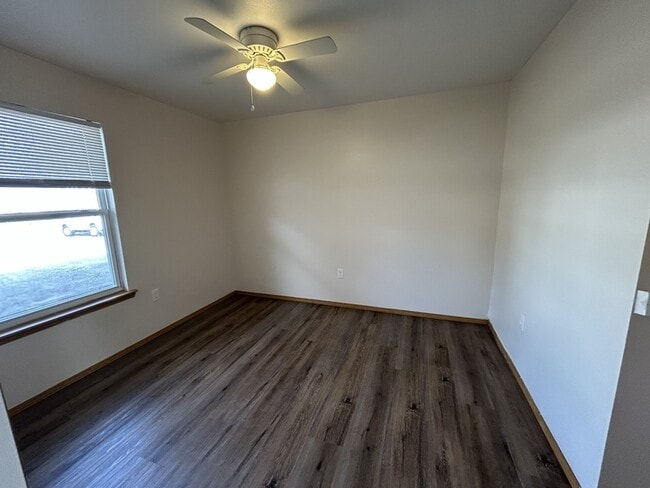 Photo - 1635 Neptune St