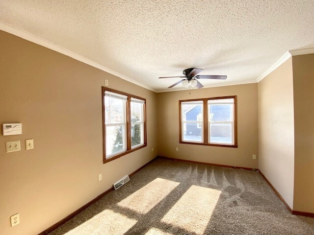 Photo - 3330 52nd St