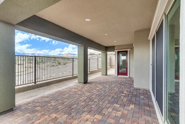 Photo - Single story in the exclusive master planned community of Heritage in Stonebridge!