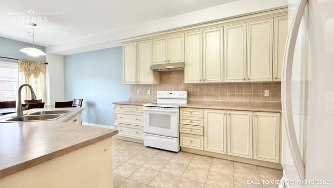 Photo - 18 Asner Av