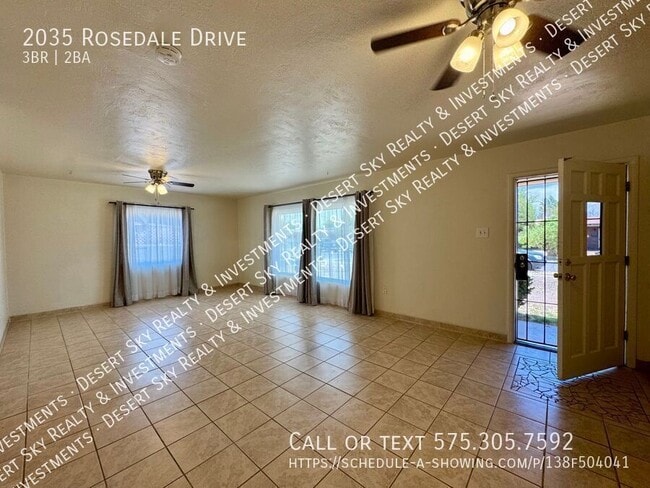 Photo - 2035 Rosedale Dr