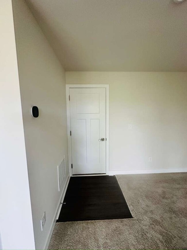 Photo - 9904 Oaklawn Blvd NW