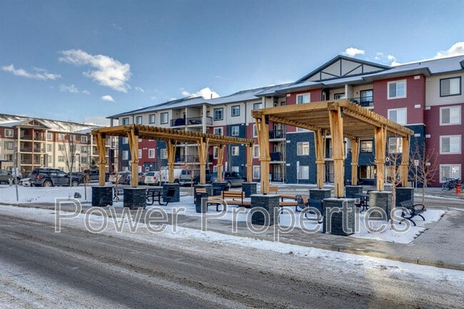 Photo - 81-1281 Legacy Blvd SE