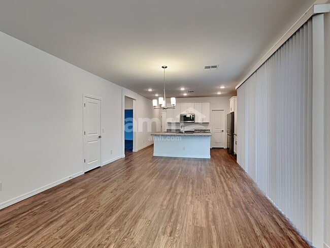 Photo - 881 S 150th Dr