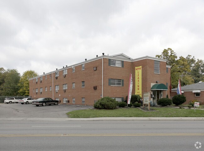 Melrose Manor Apartments - Melrose Manor Apartments