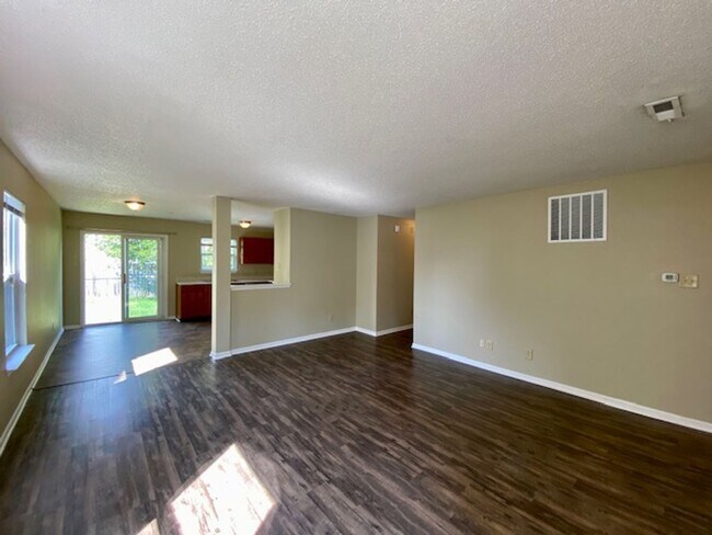 Photo - Wonderful 3 Bedroom 2 Bathroom Ranch Home ...